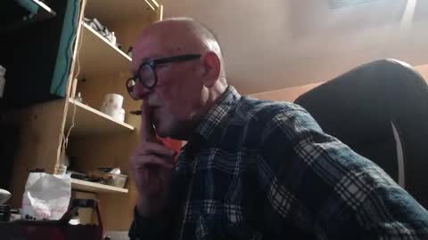 Snapshot of pc8474408 chatting on 04.23.26 pc8474408 online show from 04.23.26