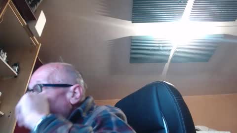 Snapshot of pc8474408 chatting on 04.26.26 pc8474408 online show from 04.26.26
