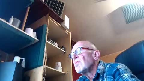Snapshot of pc8474408 chatting on 04.27.26 pc8474408 online show from 04.27.26