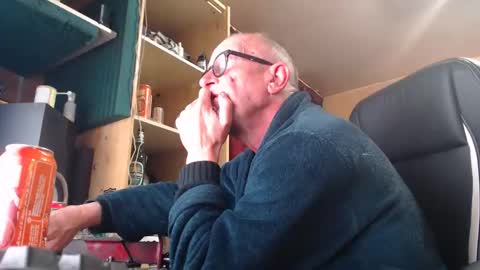 Snapshot of pc8474408 chatting on 05.11.26 pc8474408 online show from 05.11.26