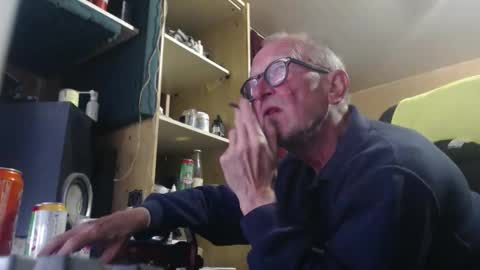 Snapshot of pc8474408 chatting on 06.10.26 pc8474408 online show from 06.10.26