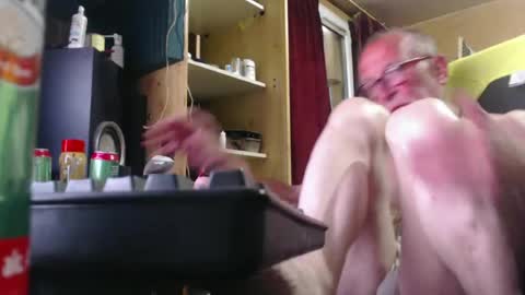 Snapshot of pc8474408 chatting on 06.24.26 pc8474408 online show from 06.24.26