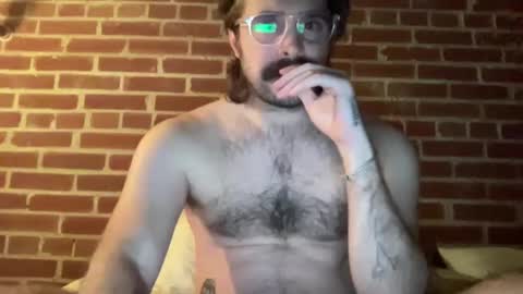 Snapshot of pcklpnts1990 chatting on 01.08.25 onlyfan christographer sub to me  online show from 01.08.25