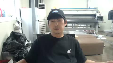 Snapshot of pcx28 chatting on 07.02.26 pcx28 online show from 07.02.26