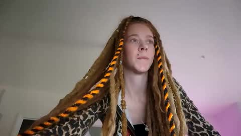 Lucid Lucy online show from 11.03.25