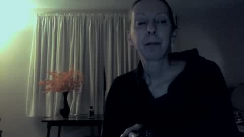 Snapshot of peacelovesexwine chatting on 02.06.26 Peace online show from 02.06.26