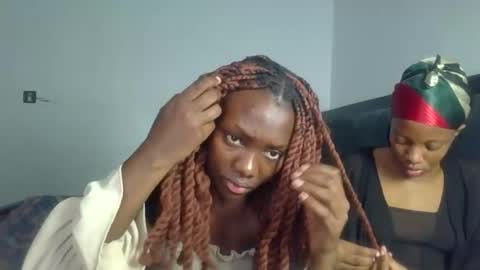 Snapshot of peach_ebonny chatting on 06.08.26 peach_ebonny online show from 06.08.26