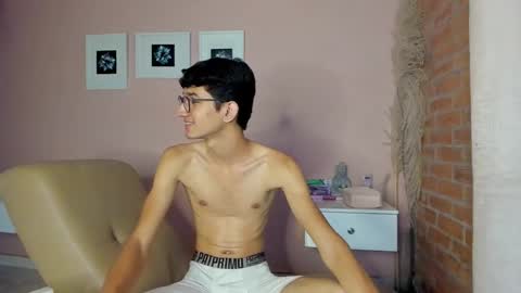 peach tyron online show from 03.01.25