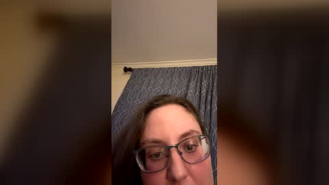 peachesbestfriend online show from 04.01.26