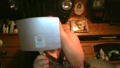 Snapshot of peachtree197 chatting on 12.31.24 peachtree197 online show from 12.31.24