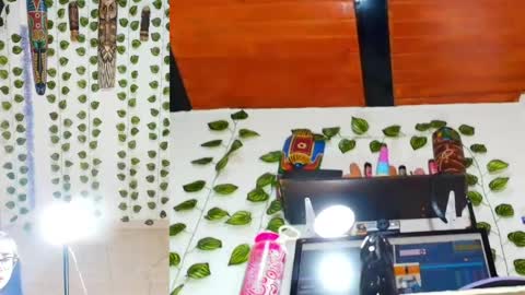 Snapshot of peachy__baby chatting on 04.18.26 peachy__baby online show from 04.18.26