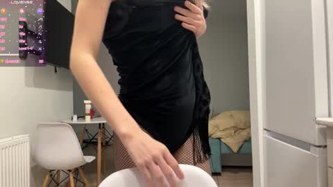 Snapshot of peachy_keens chatting on 04.21.26 Peachy online show from 04.21.26