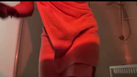 Snapshot of peachy_paige chatting on 12.25.24 paige online show from 12.25.24