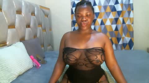 Snapshot of peachygirl255 chatting on 05.02.26 Peachy online show from 05.02.26