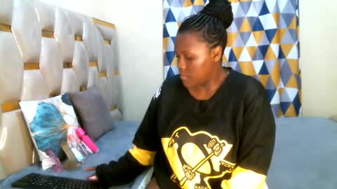 Snapshot of peachygirl255 chatting on 05.18.26 Peachy online show from 05.18.26