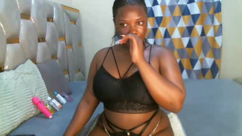 Snapshot of peachygirl255 chatting on 05.30.26 Peachy online show from 05.30.26