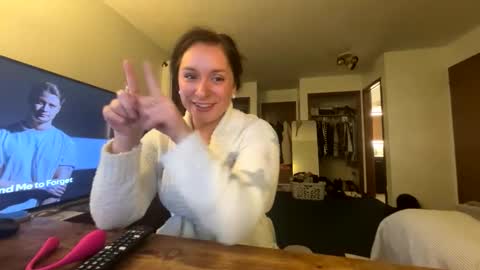 PeachyObsession online show from 02.01.26