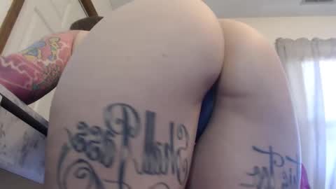 Snapshot of peachyykat chatting on 03.01.25 kat online show from 03.01.25