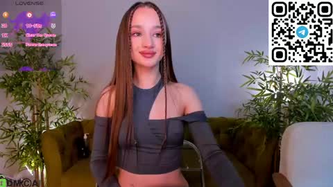 Snapshot of pearl_bloom chatting on 05.06.26 Sex Leah online show from 05.06.26