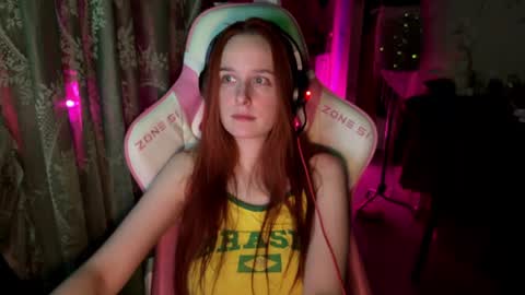 Snapshot of pearlprincess_ chatting on 07.06.26 Adelina online show from 07.06.26