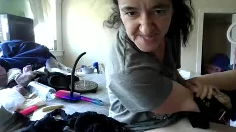 Snapshot of pebblezmeowkitty733247 chatting on 05.08.26 pebblezmeowkitty online show from 05.08.26