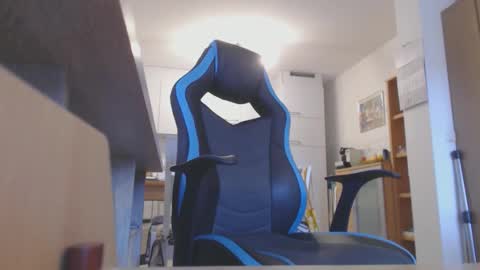 Snapshot of pedrodollo chatting on 04.14.26 pedrodollo online show from 04.14.26