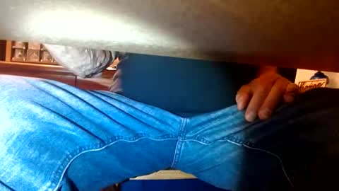 peecocktail online show from 10.19.25