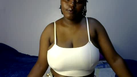 Snapshot of peekyshams chatting on 06.17.26 peekyshams online show from 06.17.26