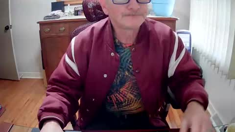 peepingmale online show from 02.08.25