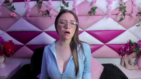 Snapshot of peerl4 chatting on 04.08.26 peerl4 online show from 04.08.26