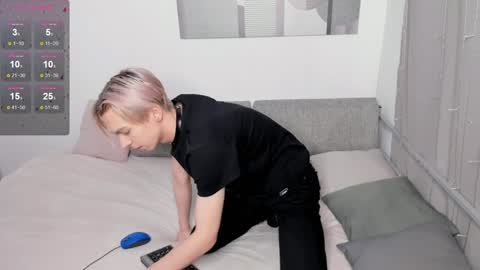 Leo online show from 12.15.24