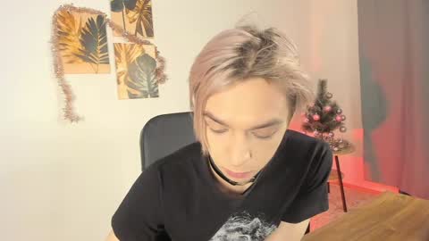 Leo online show from 12.23.24