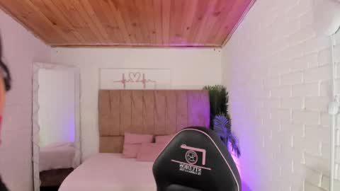 penelope online show from 09.21.25