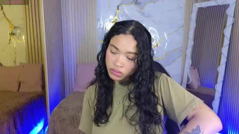 Snapshot of penelope_tay chatting on 04.19.26 penelope online show from 04.19.26