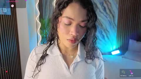 Snapshot of penelope_tay chatting on 05.15.26 penelope online show from 05.15.26