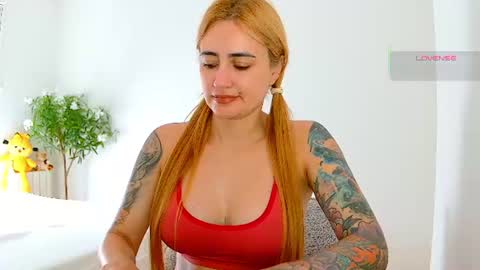 Snapshot of pennyy__ chatting on 07.15.26 Hi Im Penelope better vibrations 1111 online show from 07.15.26
