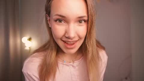 Snapshot of penylust chatting on 06.12.26 im Kira today is my 1st day here 3 online show from 06.12.26