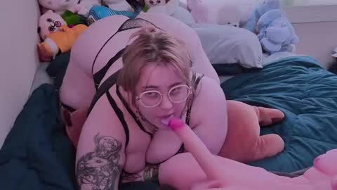 Snapshot of peppe_pimp chatting on 09.20.25 Kim Byeoldae online show from 09.20.25