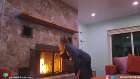 Peppermint and Dusty  online show from 11.30.25