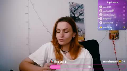 Snapshot of peppymia chatting on 06.21.26 Mia online show from 06.21.26