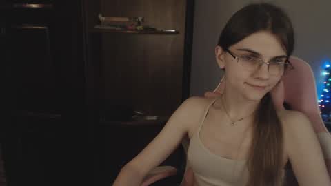 Snapshot of peralez_f chatting on 01.20.25 Farida online show from 01.20.25