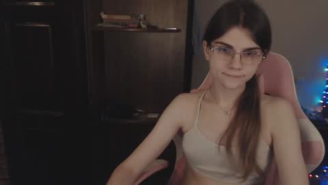 Snapshot of peralez_f chatting on 01.24.25 Farida online show from 01.24.25
