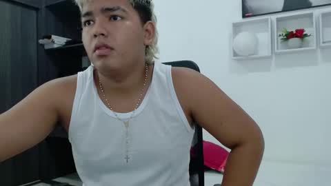 Snapshot of percibal_junior1 chatting on 01.24.25 percibal_junior1 online show from 01.24.25