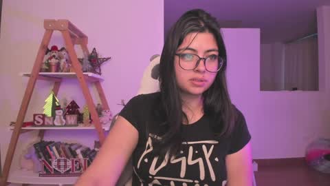 Snapshot of perfect__ana chatting on 01.07.25 Sarah Ana Banana online show from 01.07.25