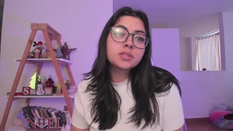 Snapshot of perfect__ana chatting on 01.09.25 Sarah Ana Banana online show from 01.09.25