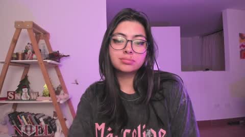 Snapshot of perfect__ana chatting on 01.19.25 Sarah Ana Banana online show from 01.19.25