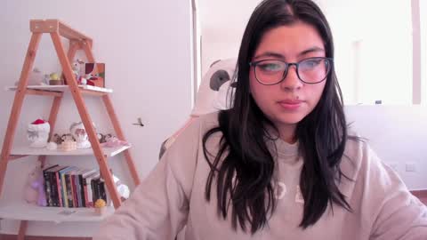 Snapshot of perfect__ana chatting on 02.04.25 Sarah Ana Banana online show from 02.04.25