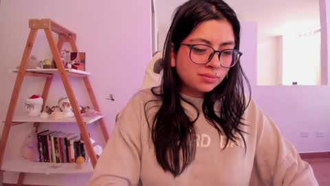 Snapshot of perfect__ana chatting on 02.04.25 Sarah Ana Banana online show from 02.04.25