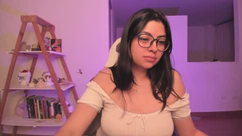 Snapshot of perfect__ana chatting on 02.06.25 Sarah Ana Banana online show from 02.06.25