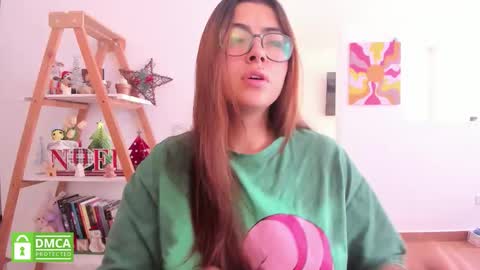 Sarah Ana Banana online show from 12.03.25